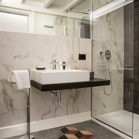 Arcipelago 37 كالياري