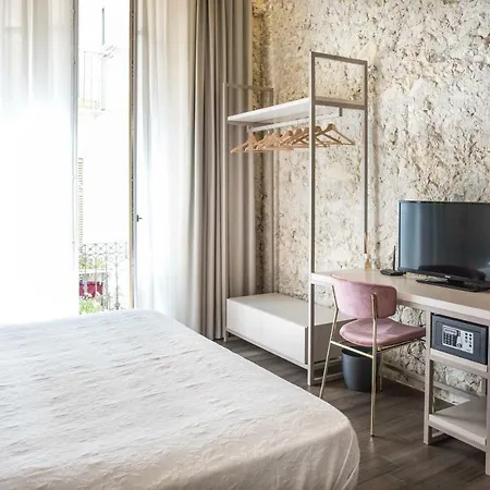 Πανσιόν Arcipelago 37